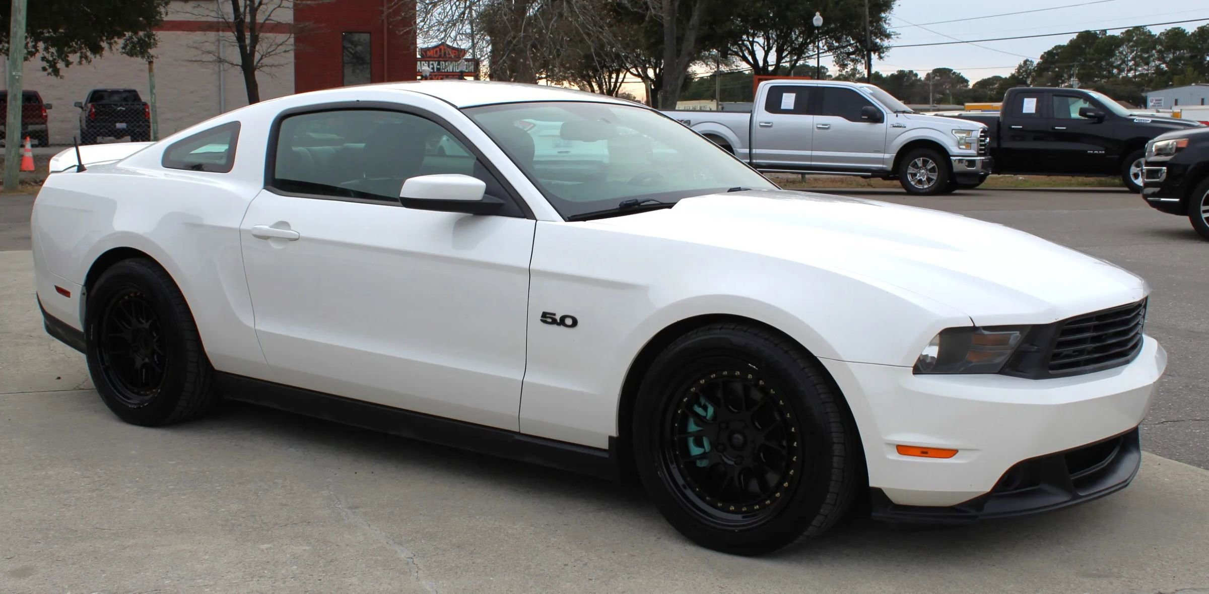 Used 2012 Ford Mustang GT Premium w/ Comfort Pkg image 7