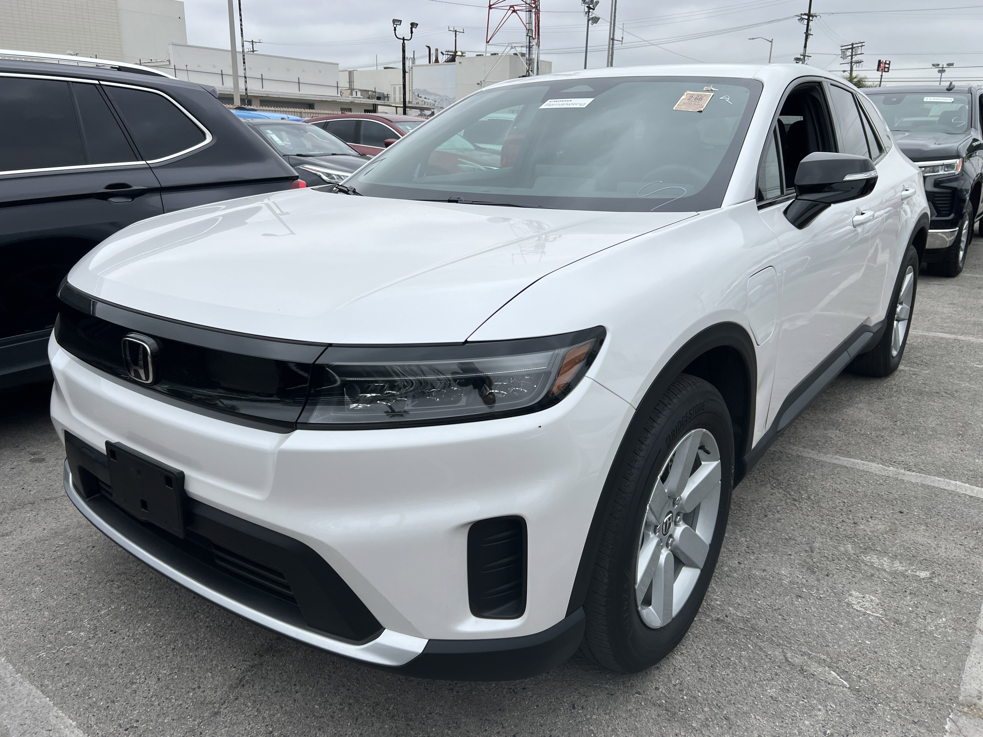 Used 2024 Honda Prologue EX image 2