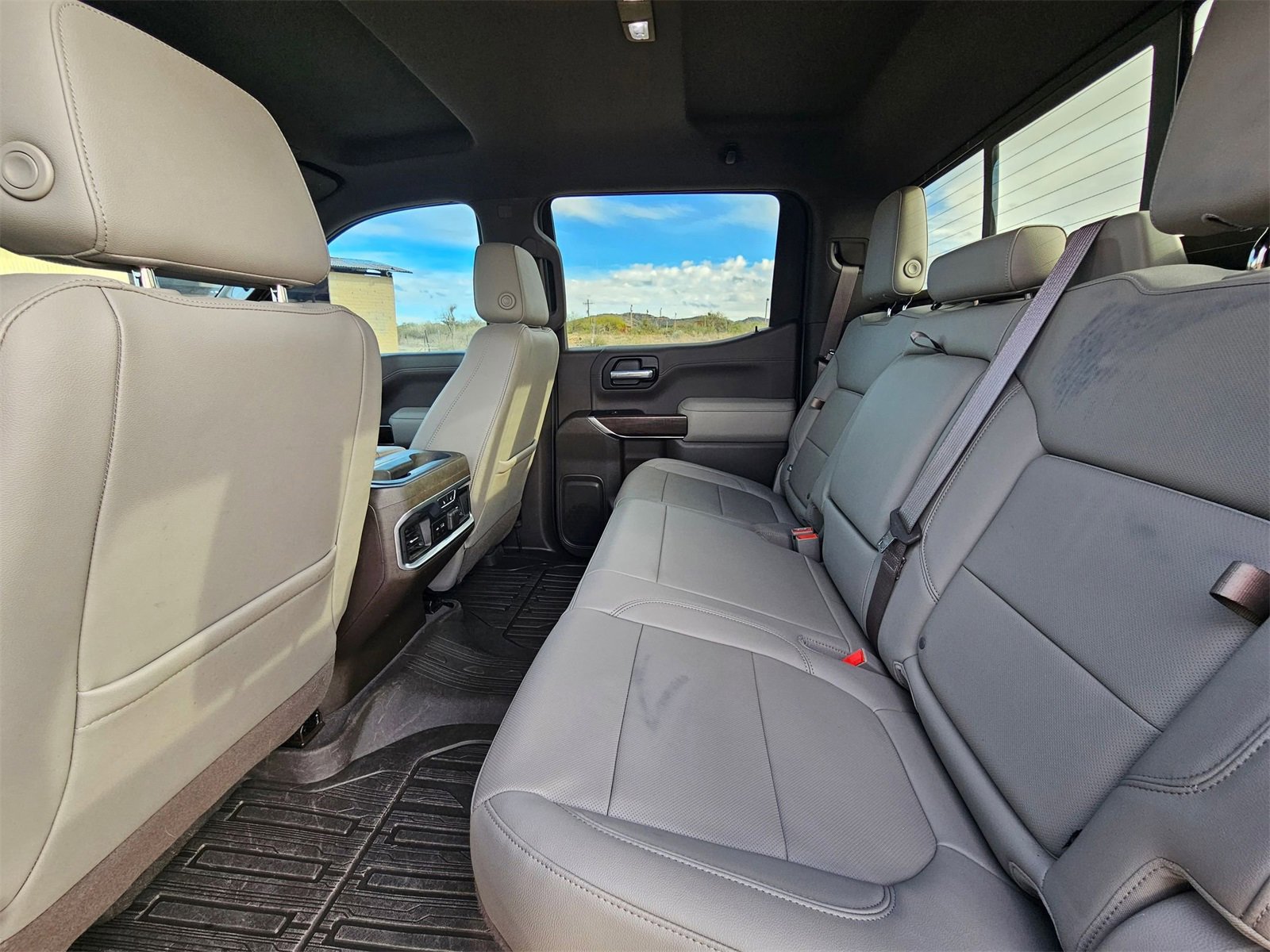 Used 2019 GMC Sierra 1500 SLT w/ SLT Premium Plus Package image 19