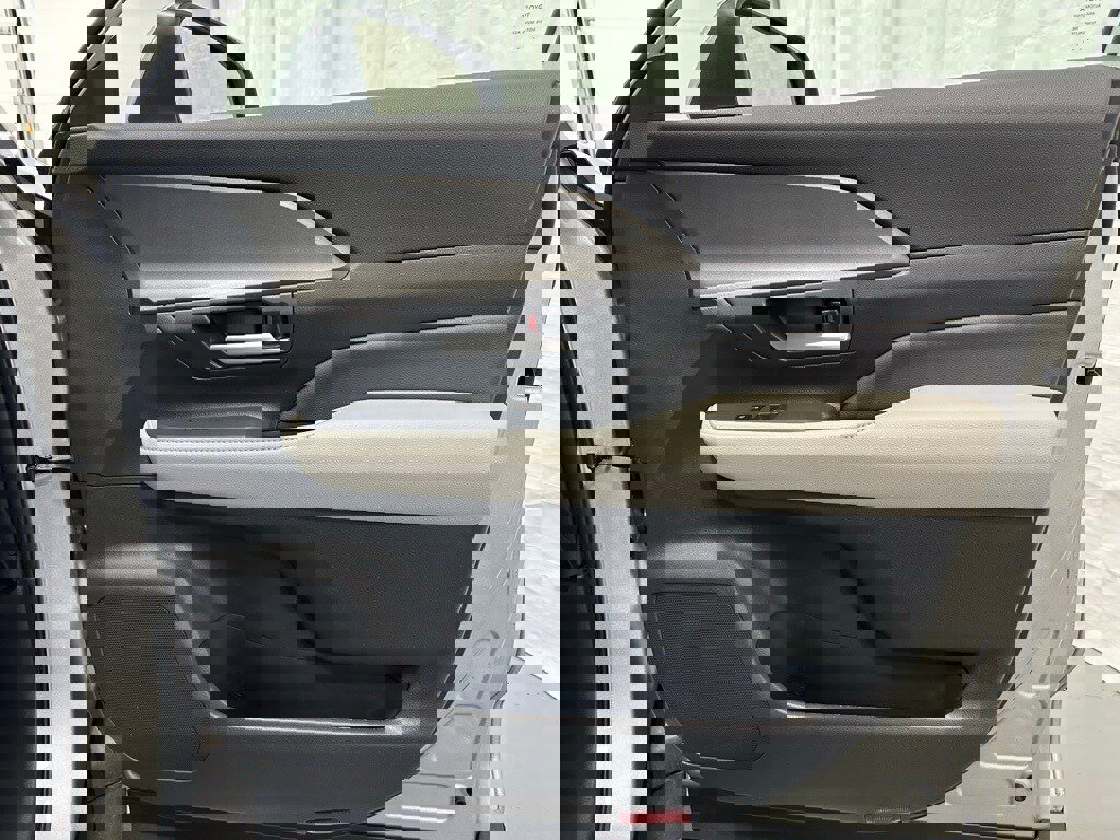 Used 2025 Toyota Grand Highlander AWD image 59