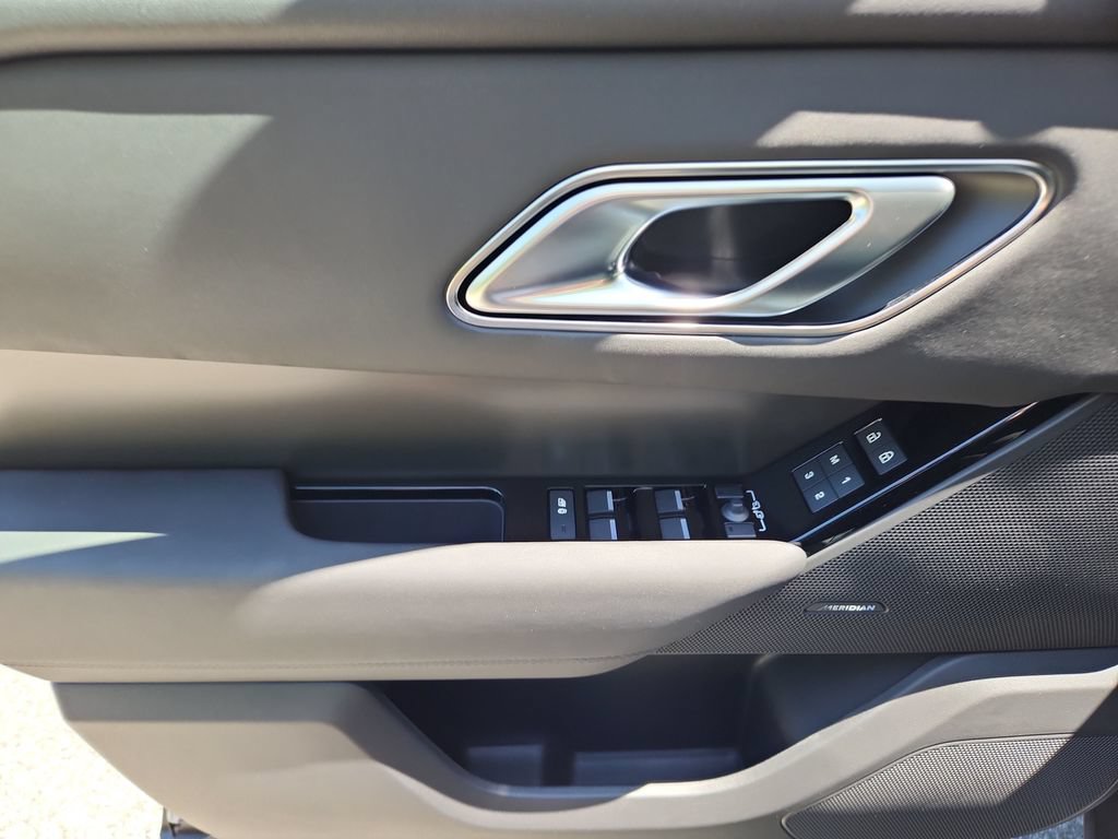 New 2026 Land Rover Range Rover Velar S AWD/4WD image 24