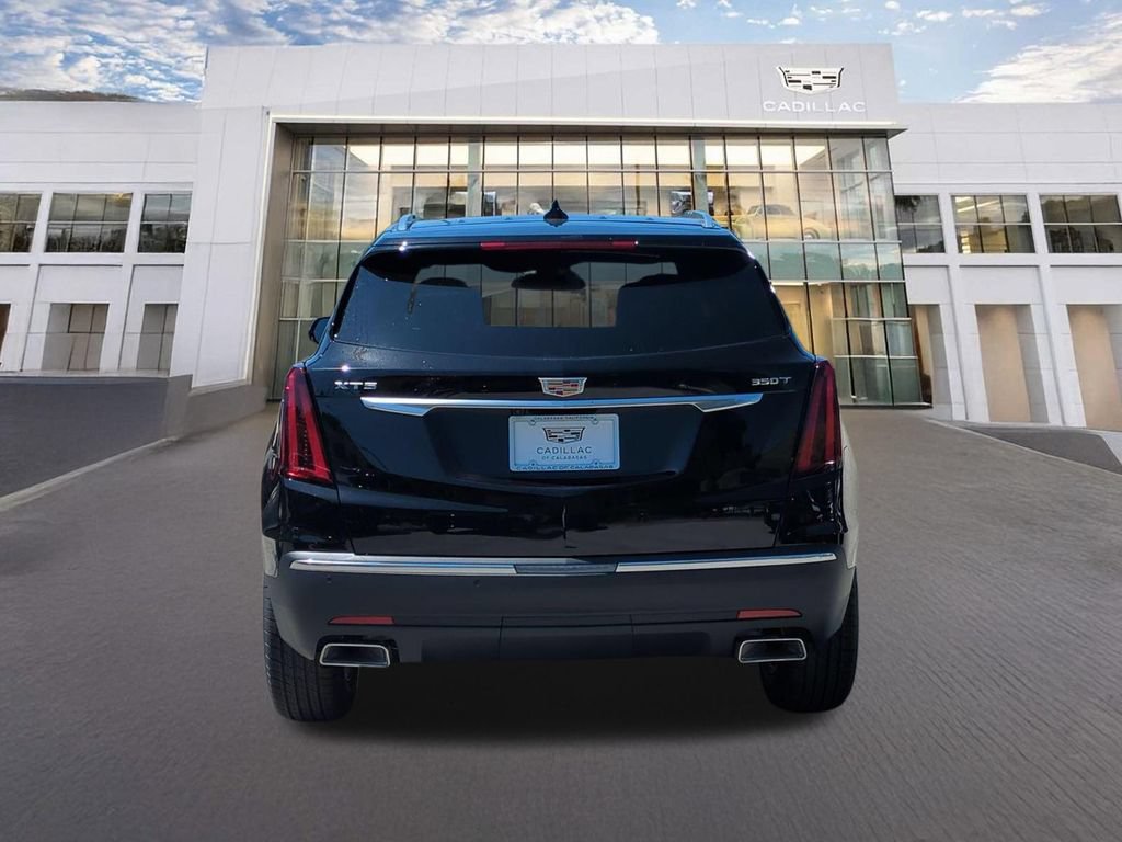 Used 2026 Cadillac XT5 Luxury w/ LPO, Floor Liner Package FWD image 4