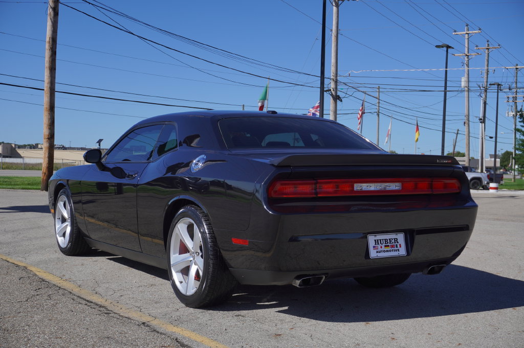 Used 2009 Dodge Challenger SRT8 w/ SRT Option Group II RWD image 5