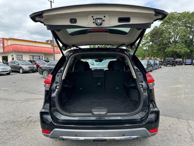 Used 2019 Nissan Rogue SV image 22