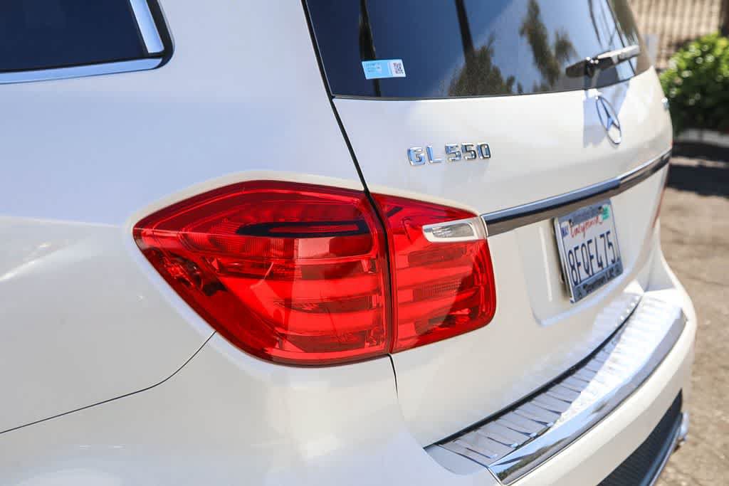 Used 2014 Mercedes-Benz GL 550 4MATIC image 10