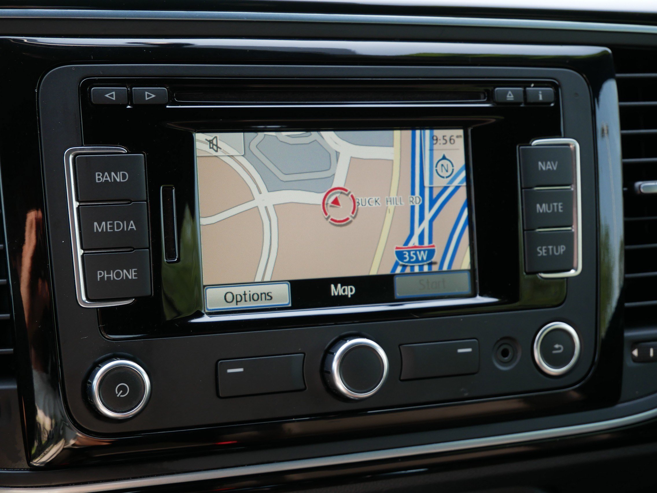 Used 2013 Volkswagen Beetle TDI FWD image 22