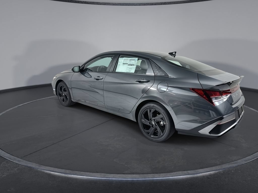 New 2026 Hyundai Elantra SEL Sport FWD image 6