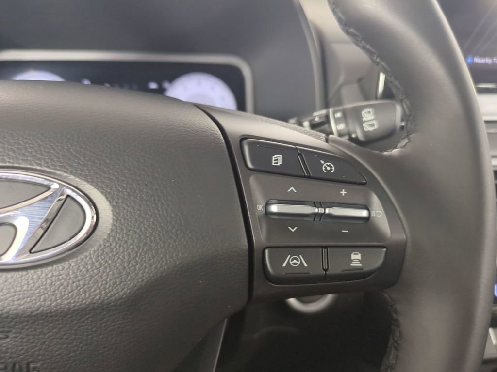 Used 2023 Hyundai Kona Limited w/ Cargo Package FWD image 34