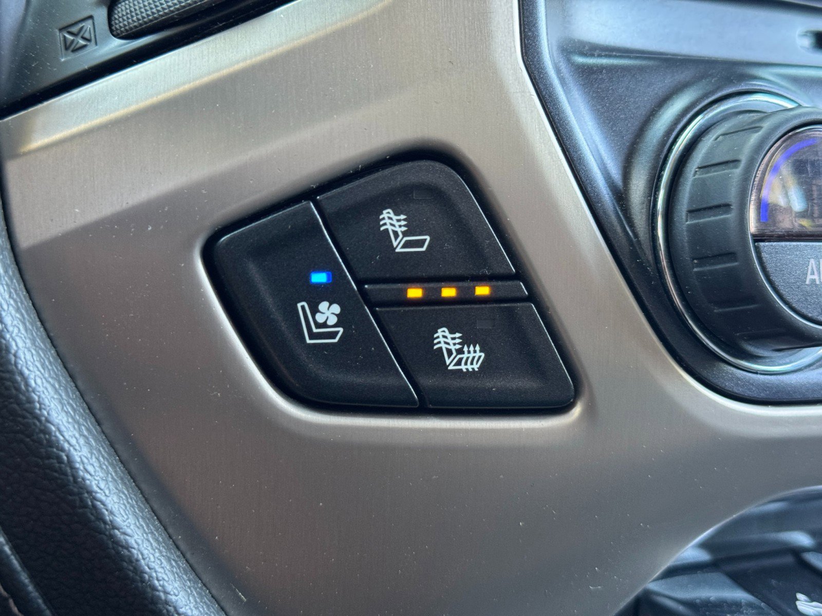 Used 2018 GMC Sierra 3500 Denali AWD/4WD image 27