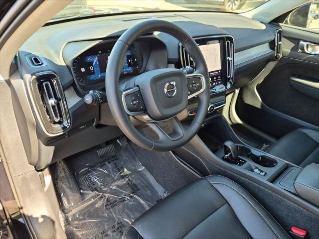 Certified 2024 Volvo XC40 B5 Core w/ Protection Package Premier AWD/4WD image 12