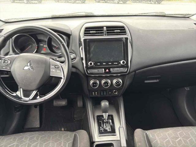 Used 2020 Mitsubishi Outlander Sport SE FWD image 23