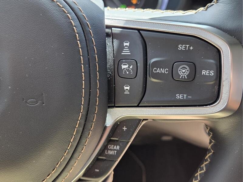 Used 2026 RAM 1500 Tungsten AWD/4WD image 33