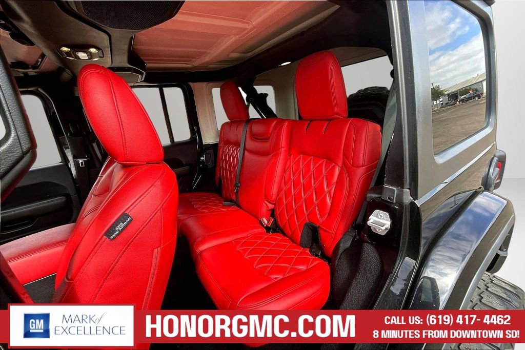Used 2019 Jeep Wrangler Unlimited Sahara image 21