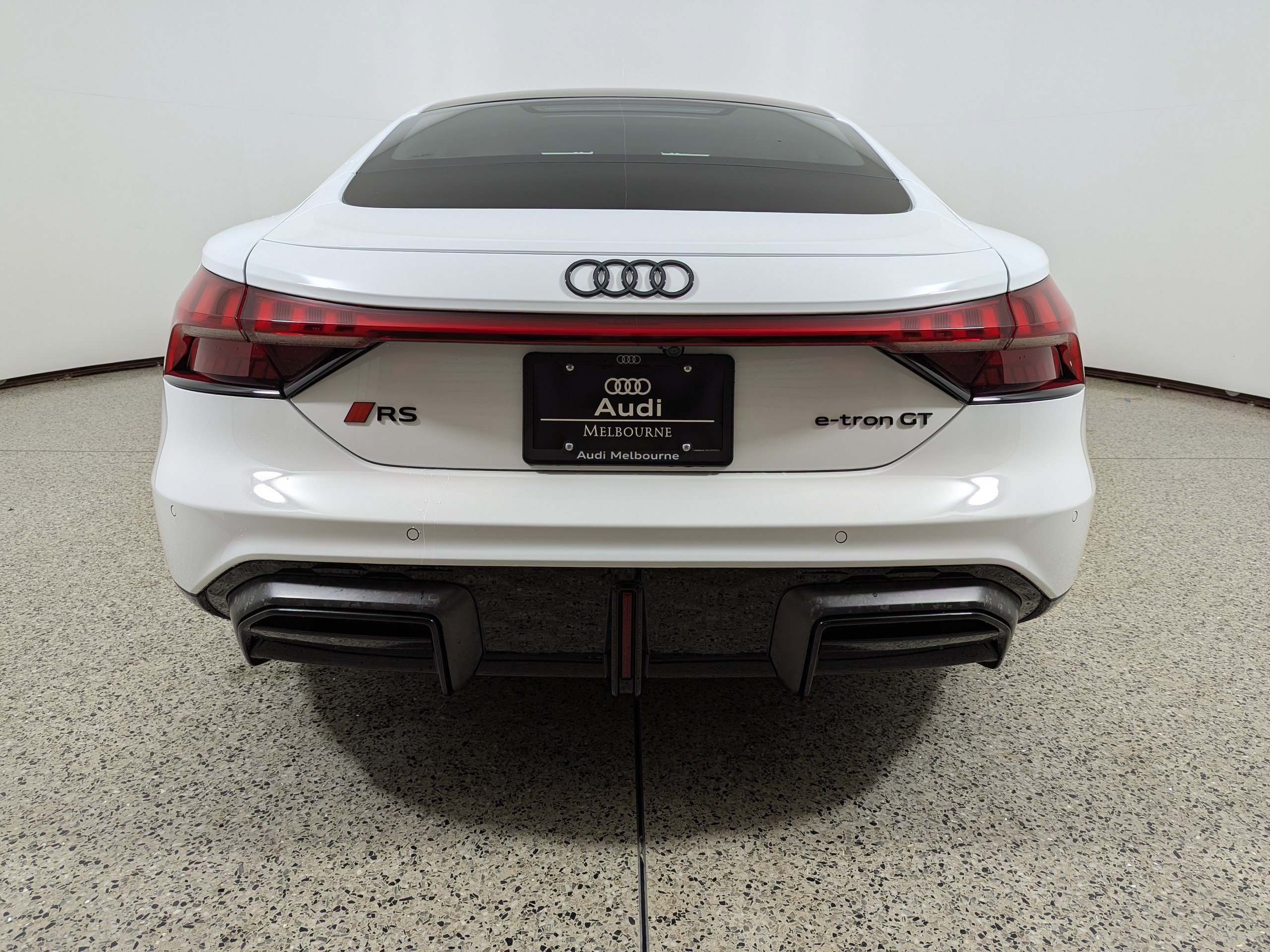 New 2026 Audi RS e-tron GT performance image 6