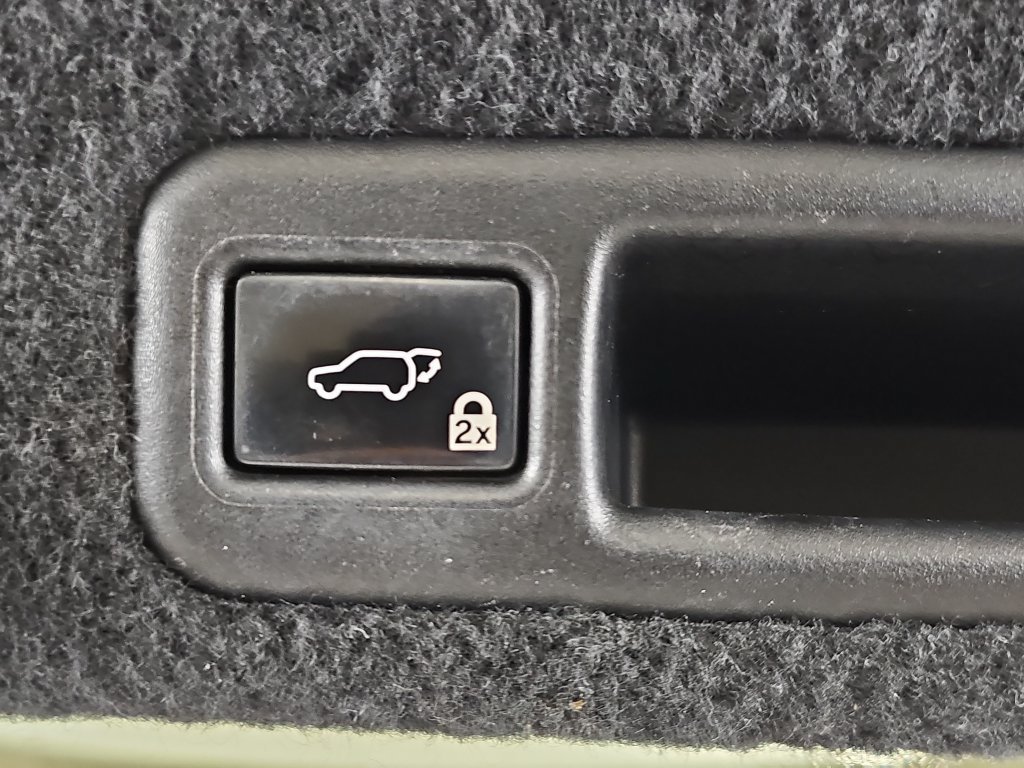 Used 2017 Lexus RX 450h AWD w/ Cold Weather Package image 16