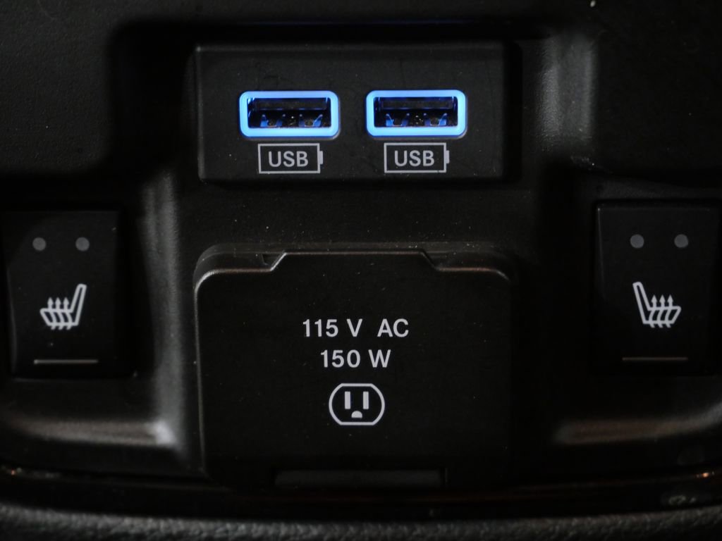 Used 2022 Dodge Durango R/T w/ Tow 'N Go Package AWD/4WD image 27