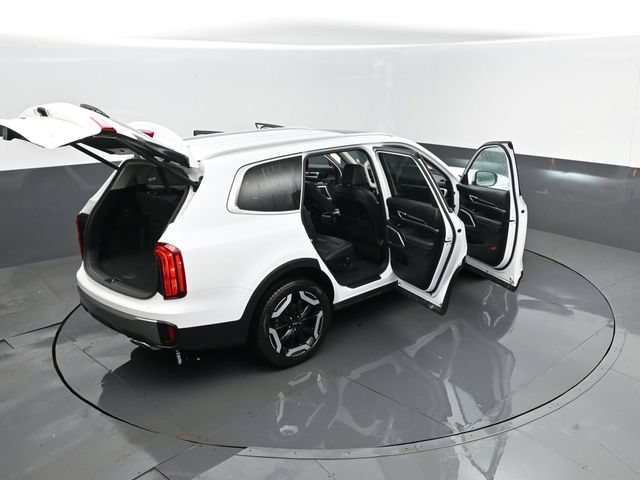 Used 2025 Kia Telluride S AWD/4WD image 29