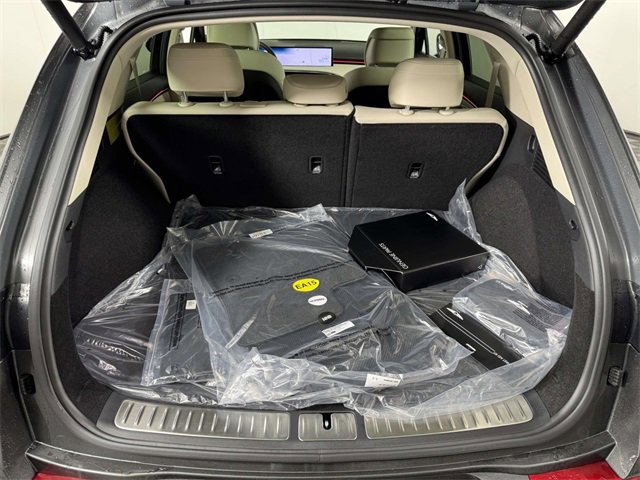 New 2026 Genesis GV70 2.5T Advanced image 14