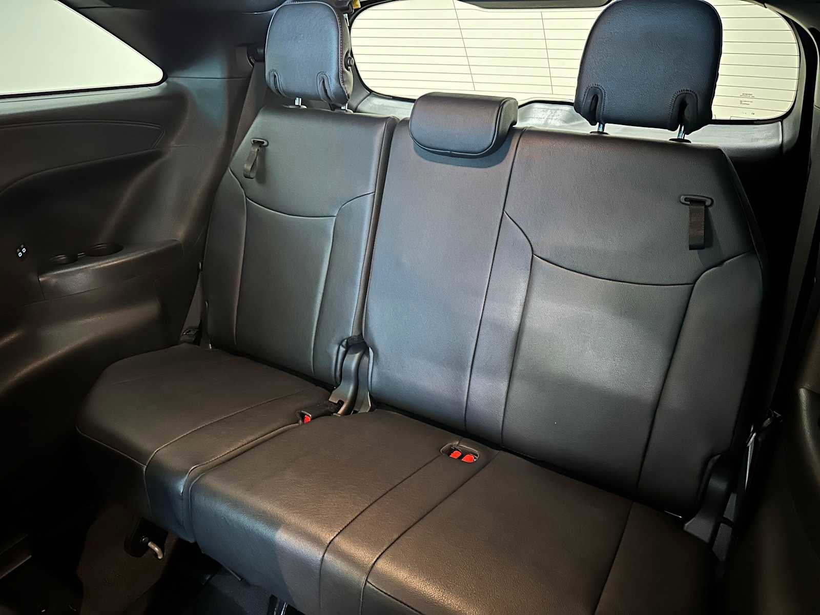 Certified 2025 Toyota Sienna XSE image 25