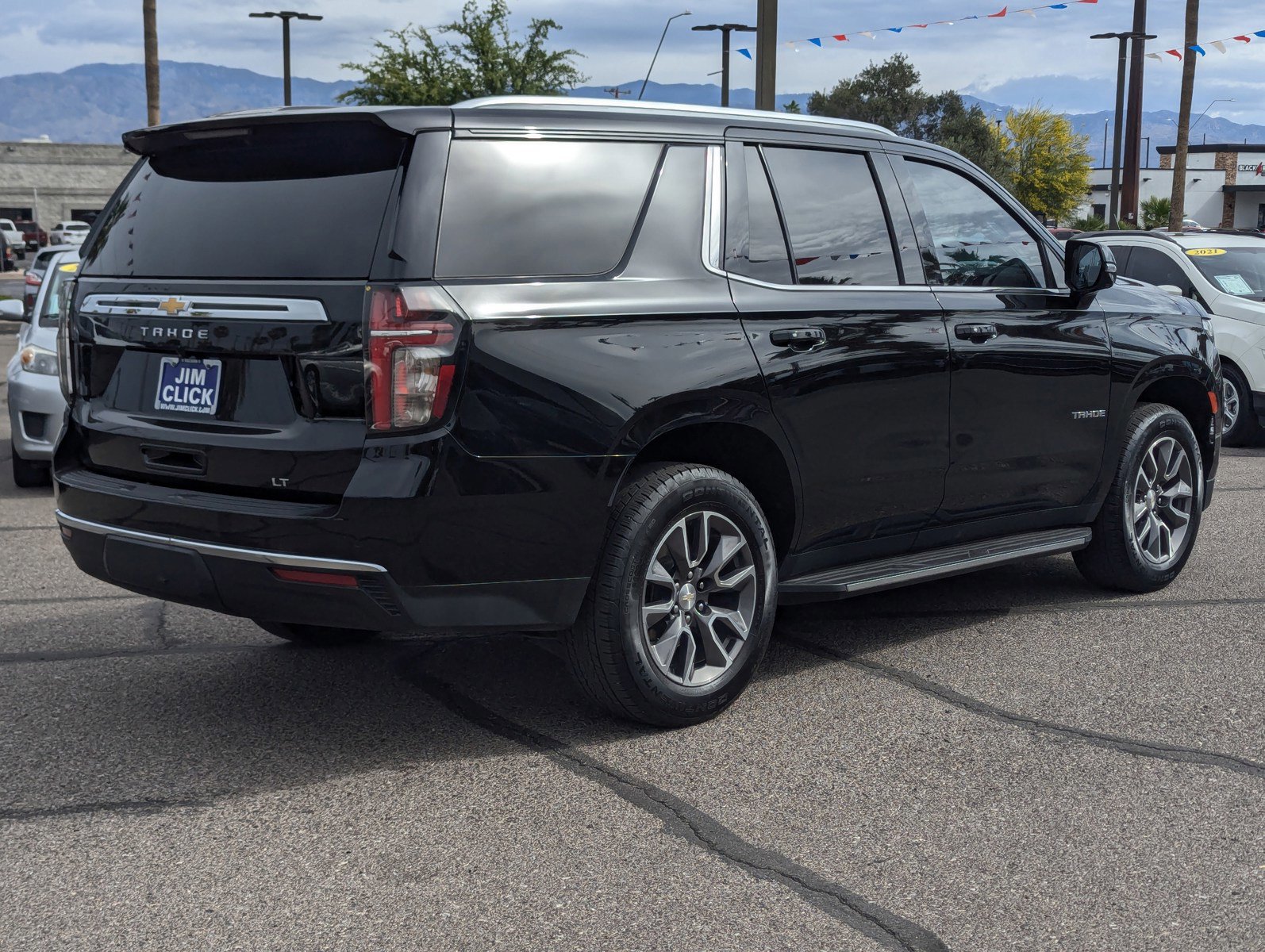 Used 2022 Chevrolet Tahoe LT AWD/4WD image 2