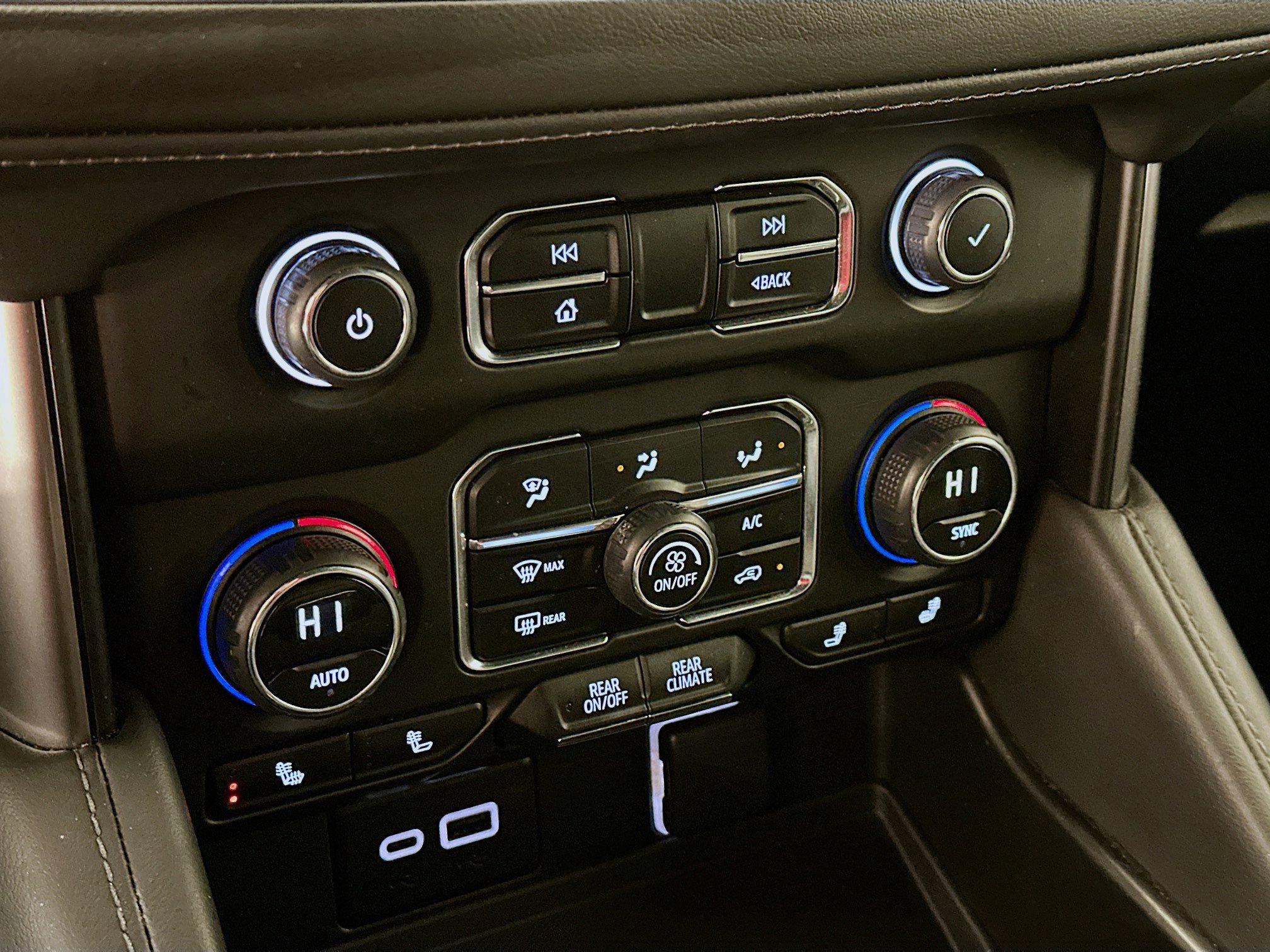 Used 2024 Chevrolet Tahoe LT image 24