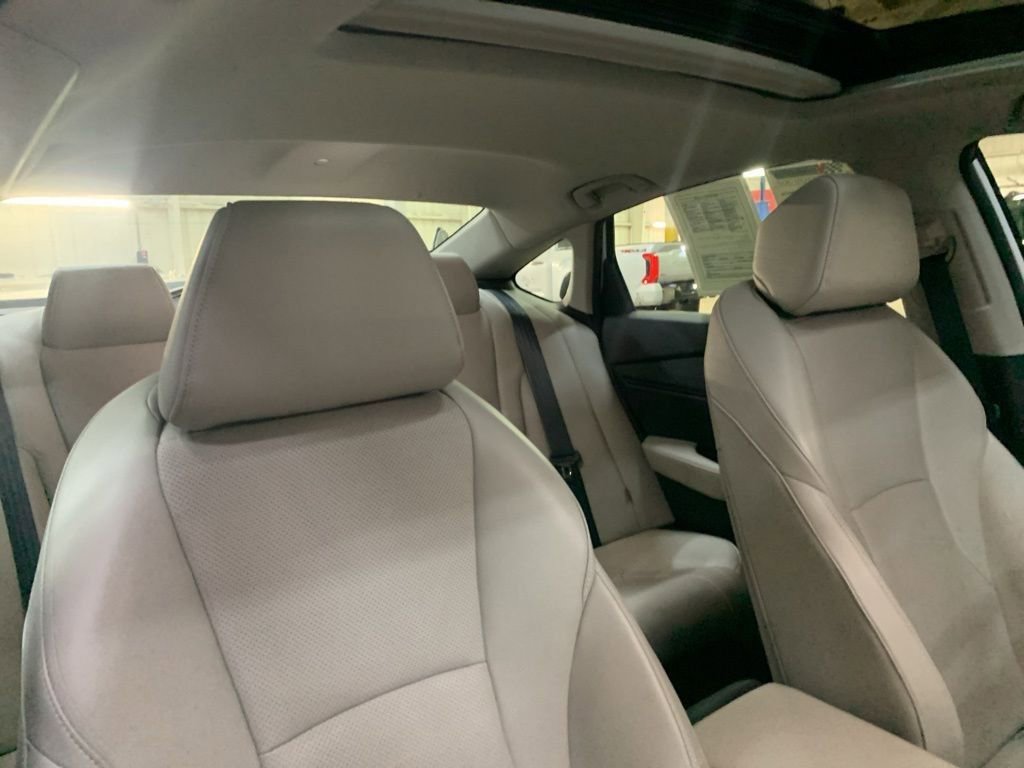 Used 2025 Honda Accord Touring image 18