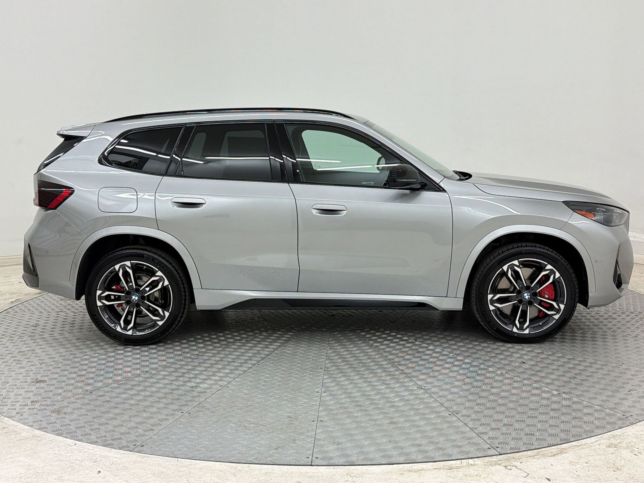 New 2026 BMW X1 xDrive28i w/ M Sport Package AWD/4WD image 8