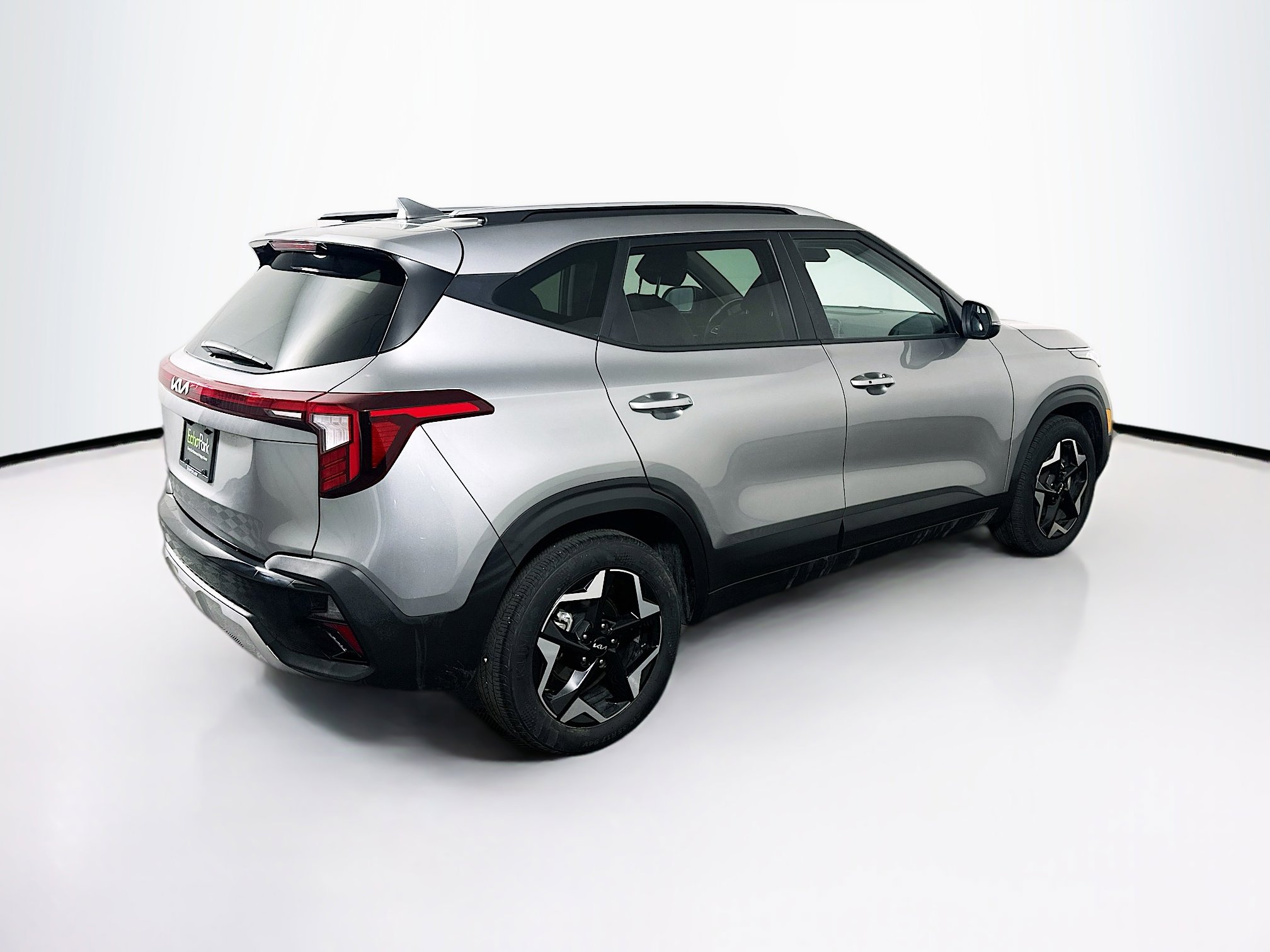 Used 2025 Kia Seltos S image 9