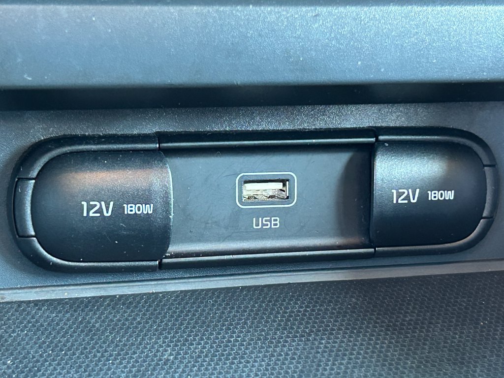 Used 2024 Kia Soul LX w/ Option Group 015 FWD image 15