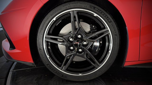 Used 2024 Chevrolet Corvette Stingray Premium Cpe w/ Z51 Performance Package RWD image 30
