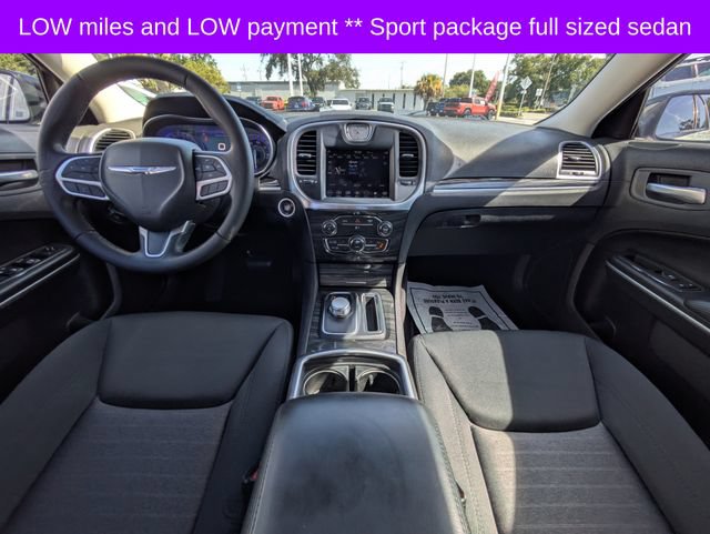 Used 2018 Chrysler 300 Touring w/ Sport Appearance Package RWD image 15