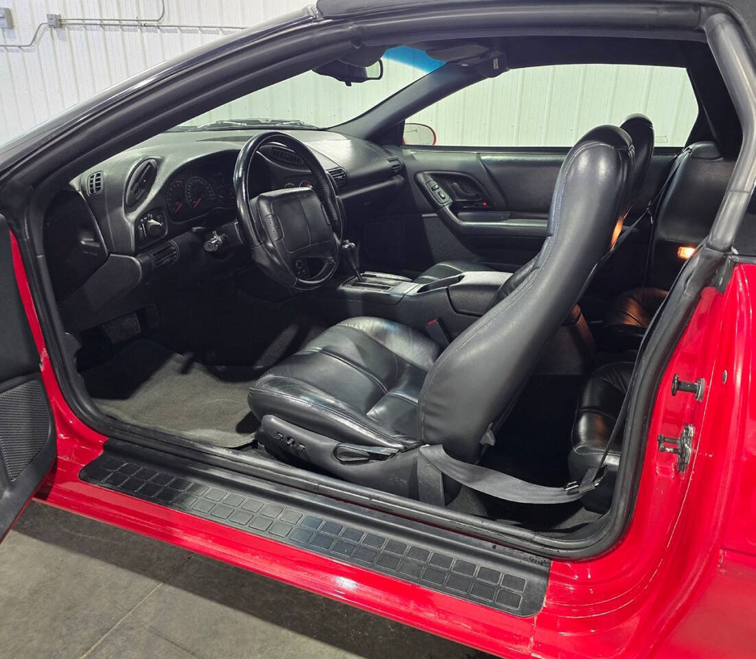 Used 1996 Chevrolet Camaro Z28 RWD image 8