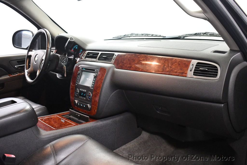Used 2010 Chevrolet Suburban LTZ image 13