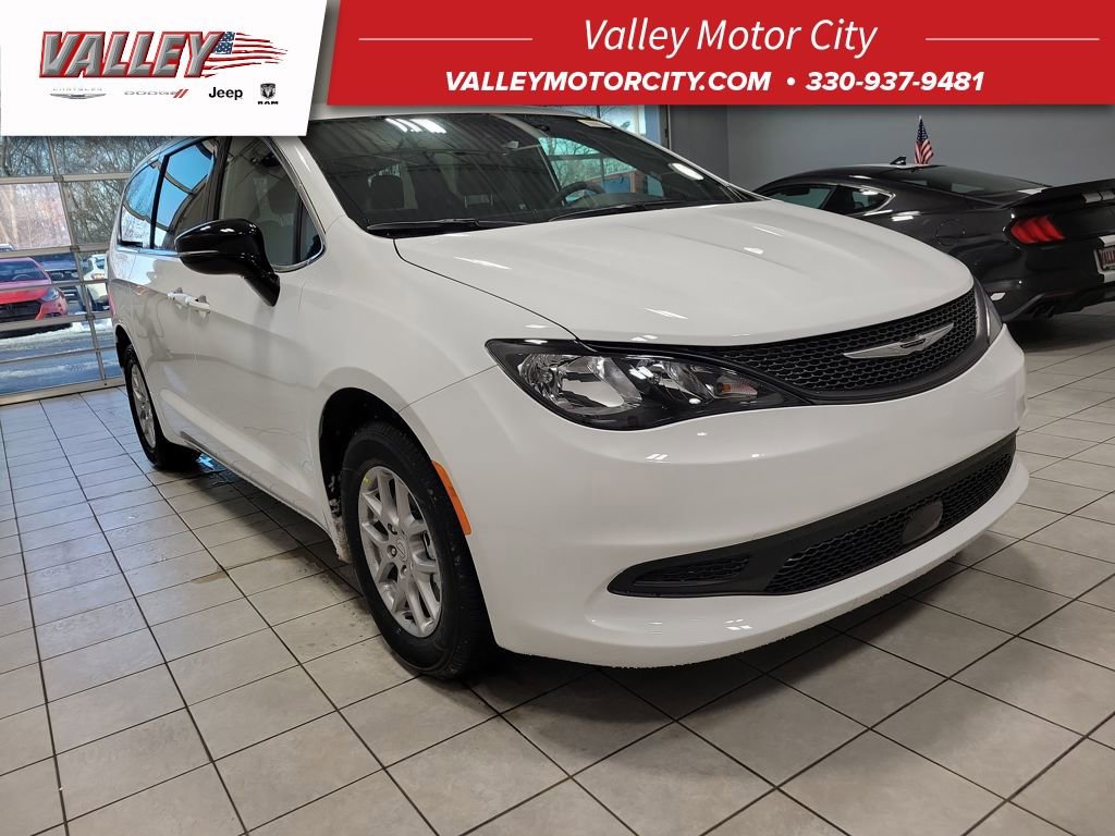 New 2026 Chrysler Voyager LX image 1