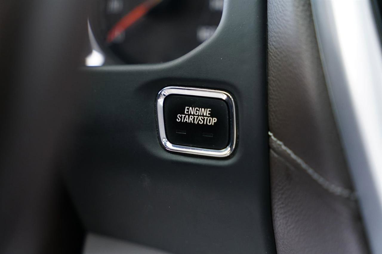 Used 2023 GMC Acadia SLT image 25