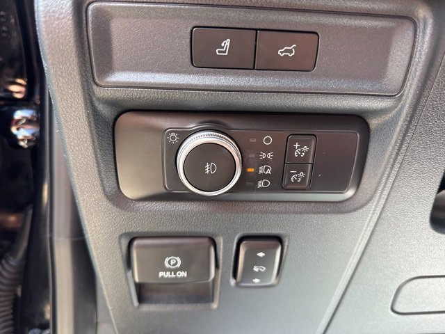 Used 2022 Ford Expedition Limited image 23