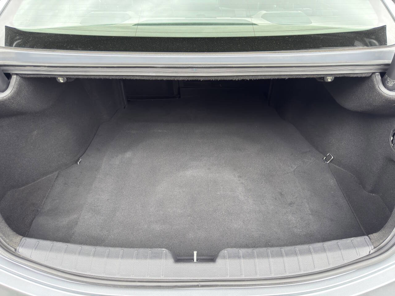 Used 2016 Hyundai Azera FWD image 18