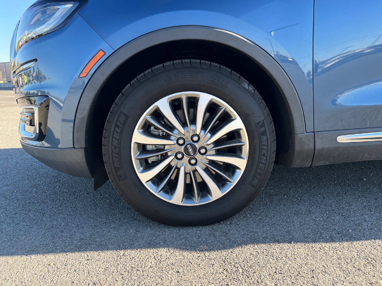 Used 2019 Lincoln Nautilus Select AWD/4WD image 27