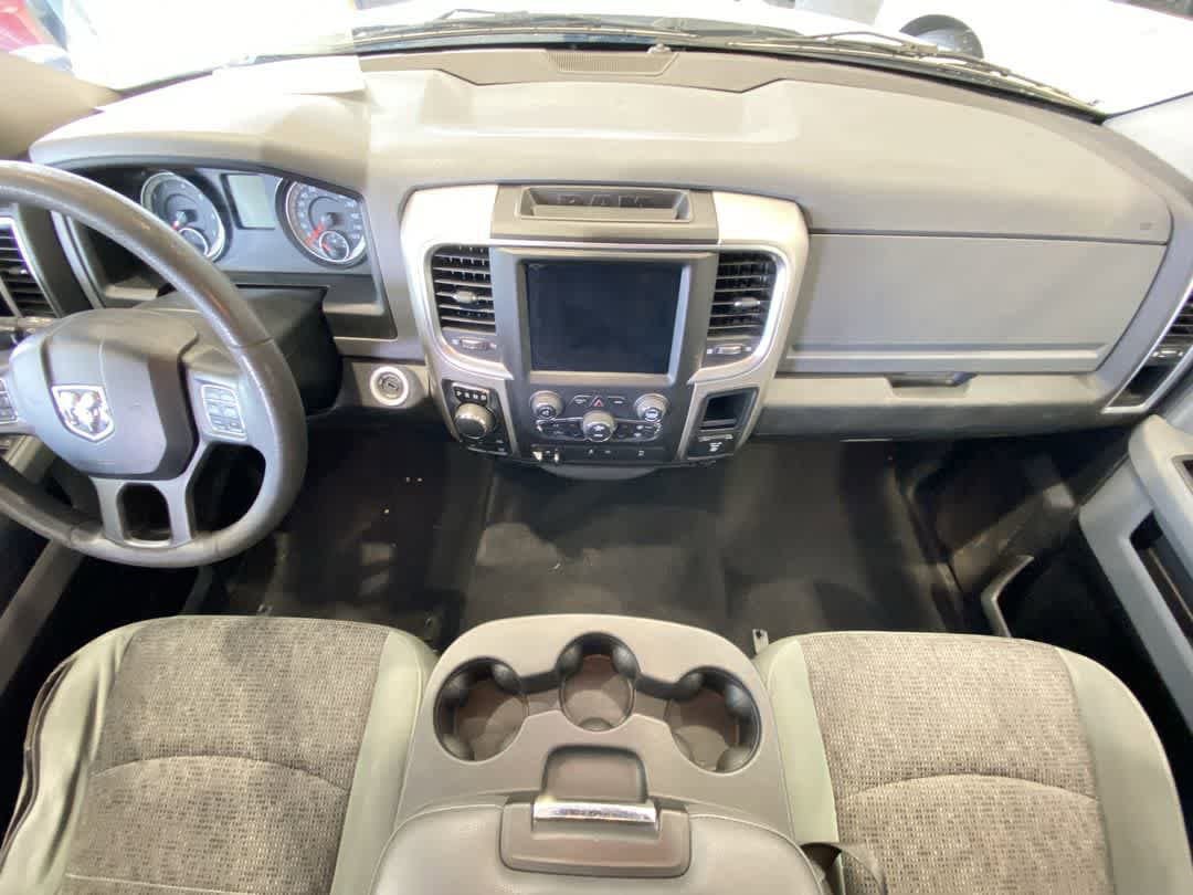 Used 2020 RAM 1500 Classic SLT w/ Trailer & Traction Group AWD/4WD image 23