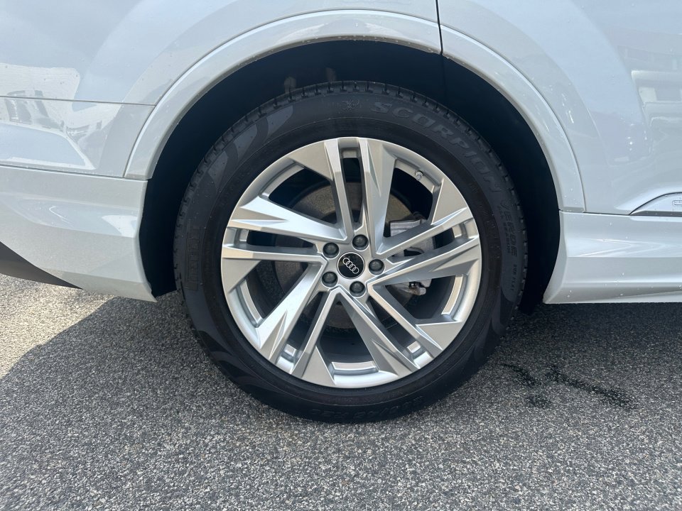 Used 2023 Audi Q7 3.0T Prestige AWD/4WD image 23