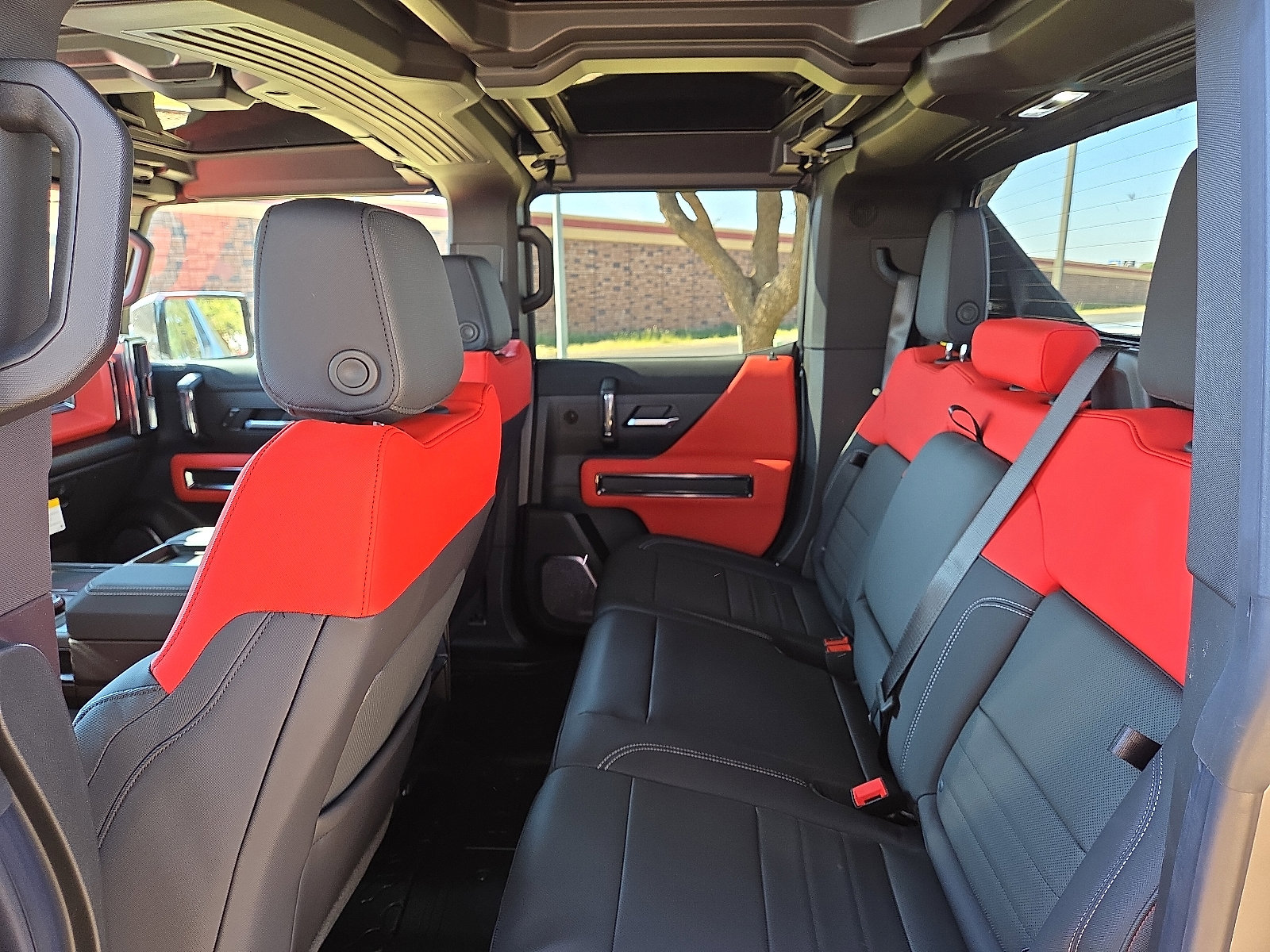 New 2026 GMC Hummer EV 4x4 Crew Cab image 8