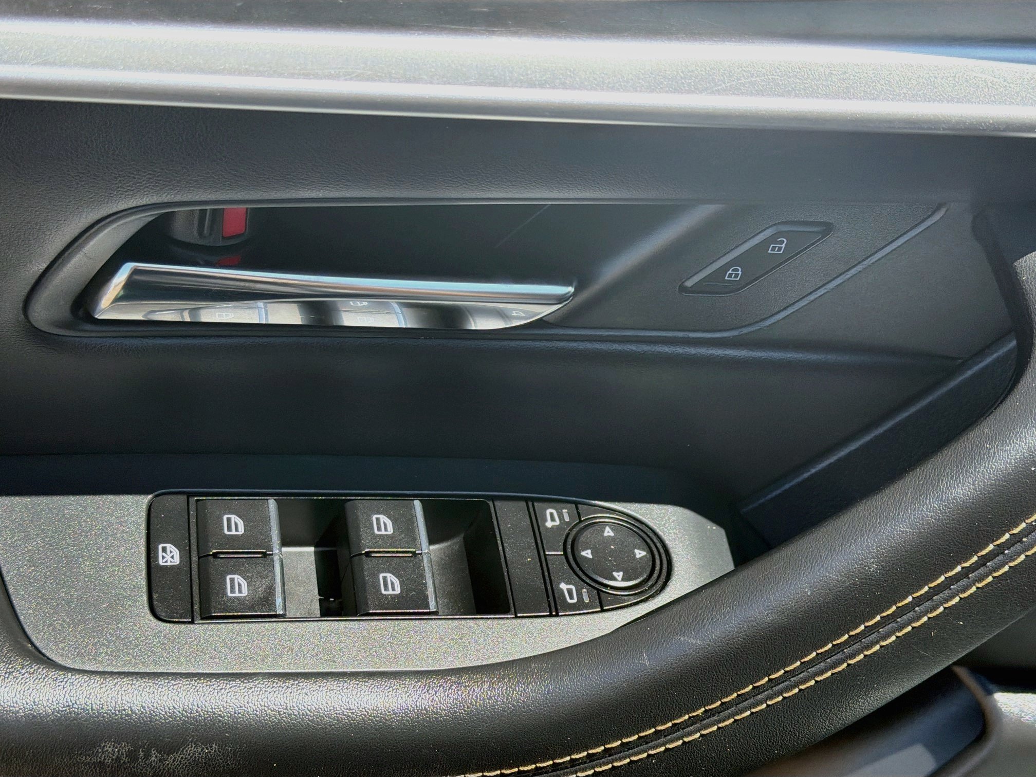 Used 2024 MAZDA CX-90 Plug-In Hybrid w/ Premium Pkg AWD/4WD image 15