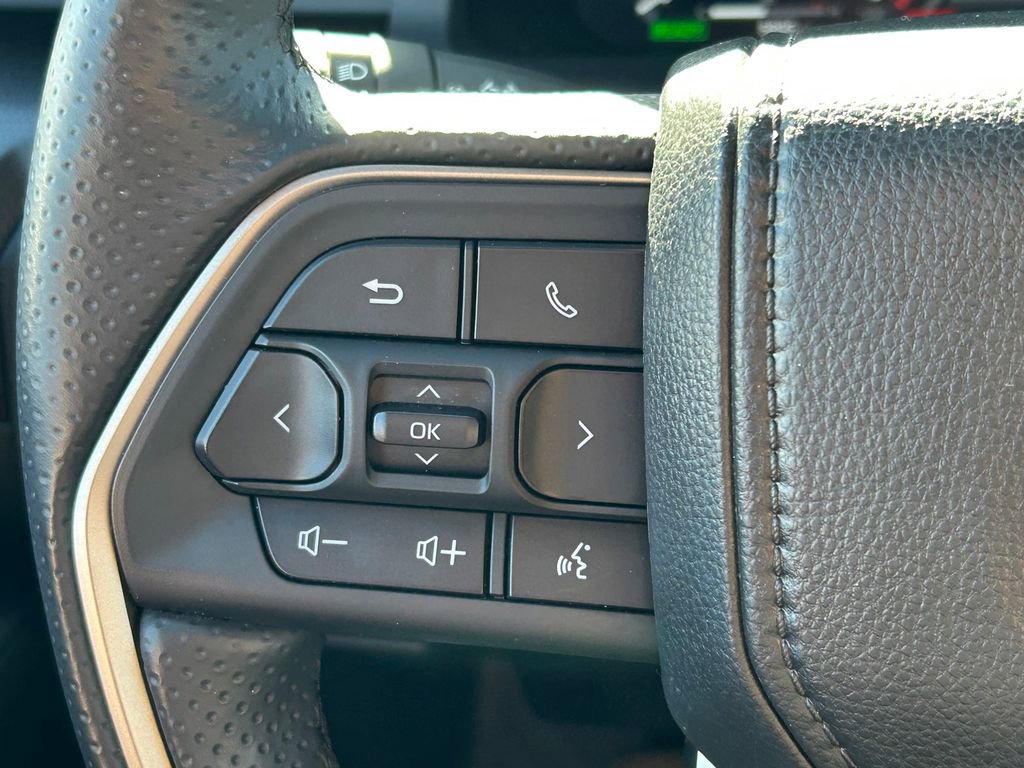Certified 2025 Toyota 4Runner Limited AWD/4WD image 41