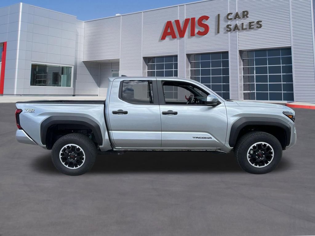 Used 2025 Toyota Tacoma TRD Off-Road image 5
