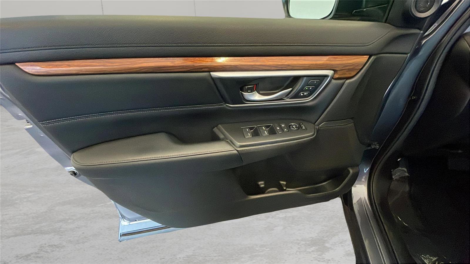 Used 2022 Honda CR-V EX-L image 23
