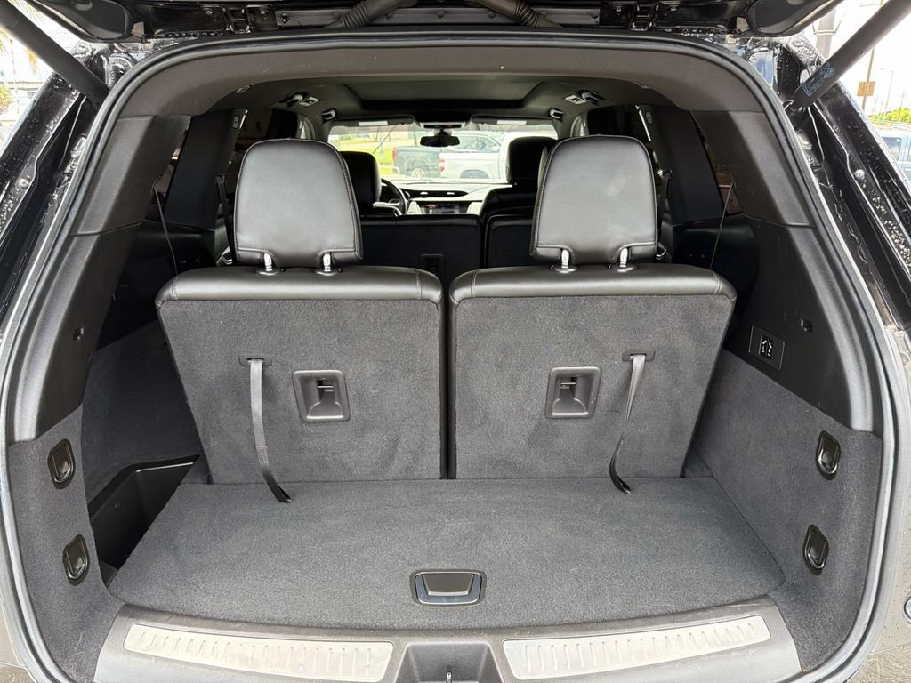 Used 2022 Cadillac XT6 Luxury FWD image 9