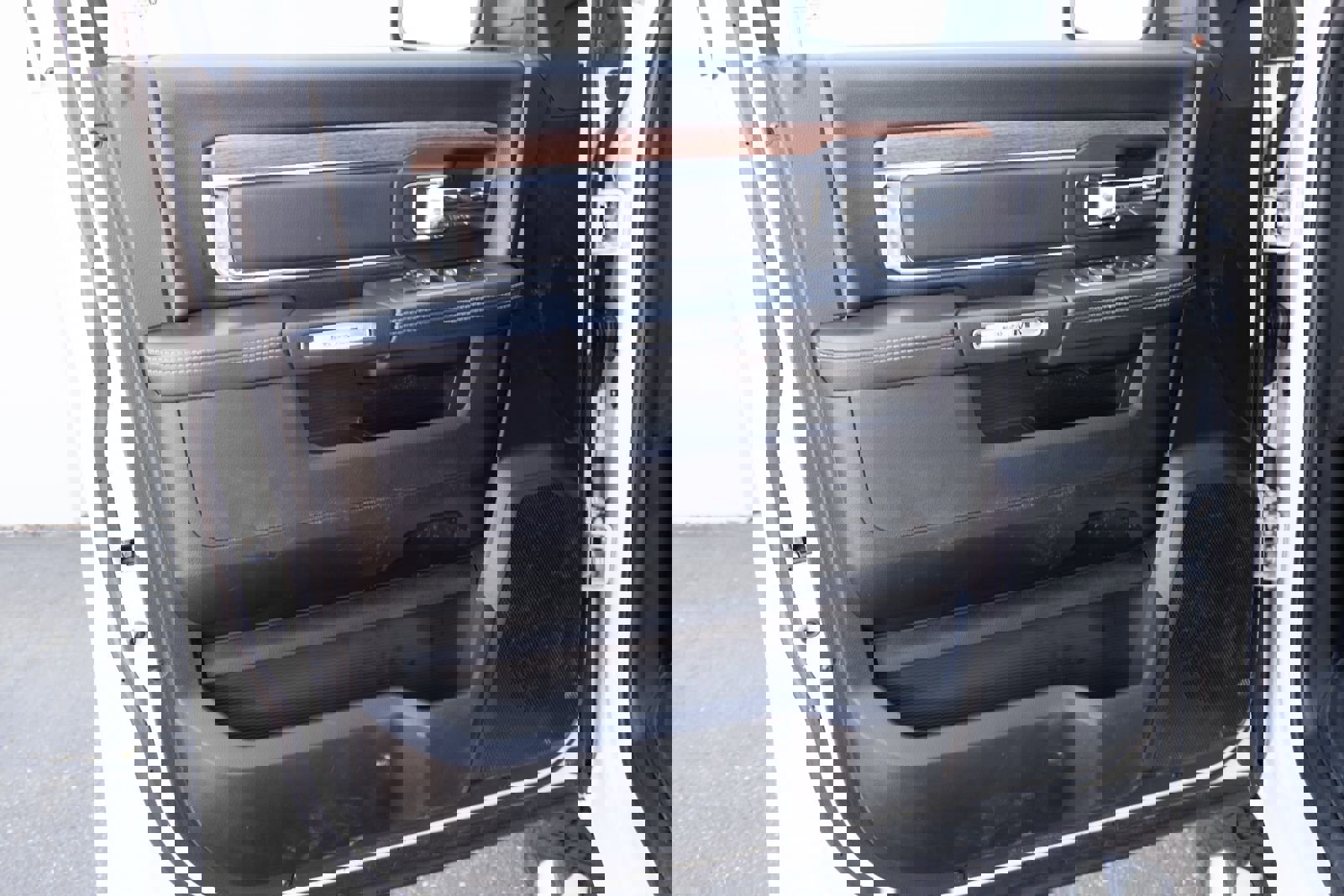 Used 2018 RAM 1500 Laramie w/ Convenience Group image 17