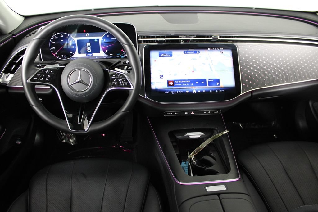 Used 2024 Mercedes-Benz E 350 4MATIC Sedan image 6