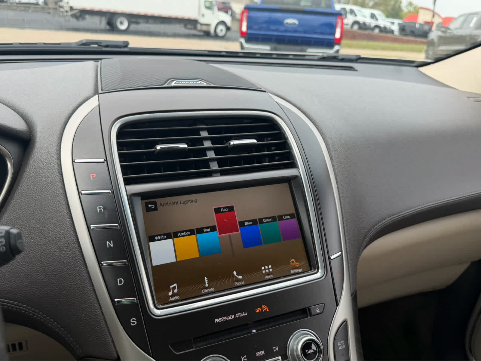 Used 2018 Lincoln MKX Select FWD image 35