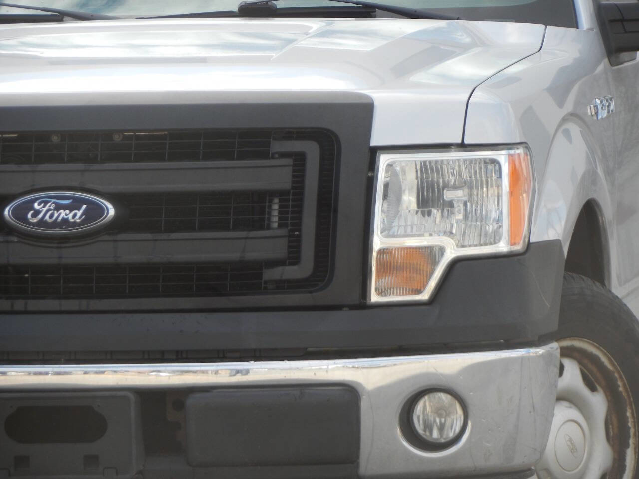 Used 2014 Ford F150 XL w/ Equipment Group 101A Mid RWD image 4